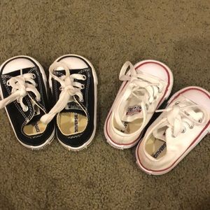 Black and white converse